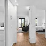 Bright With Balcony & Parking | Bonfim Lägenhet *