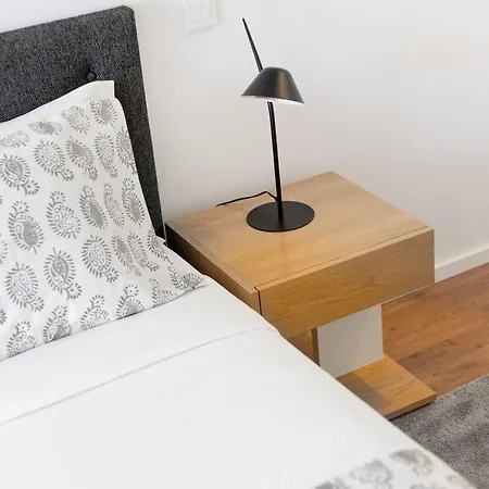 アパート Bright With Balcony & Parking | Bonfim *