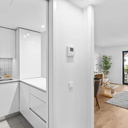 Bright With Balcony & Parking | Bonfim شقة *
