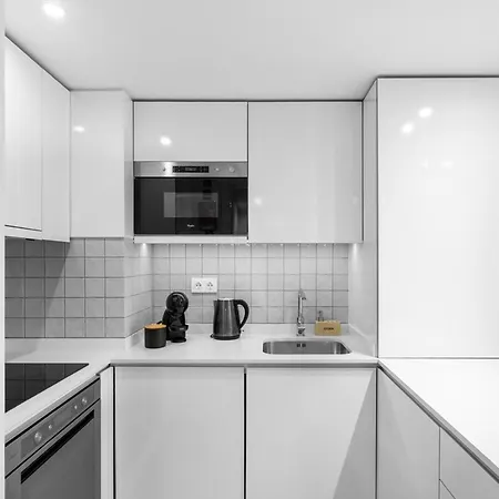 Bright With Balcony & Parking | Bonfim アパート ポルト