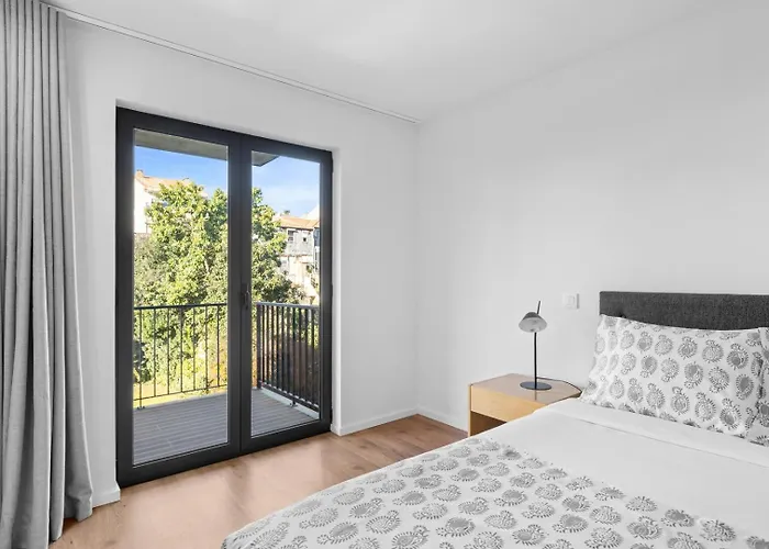 شقة Bright With Balcony & Parking | Bonfim