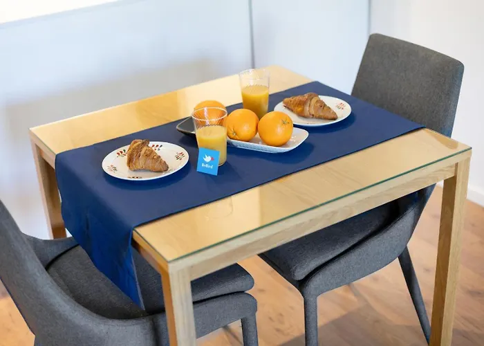 Bright With Balcony & Parking | Bonfim *