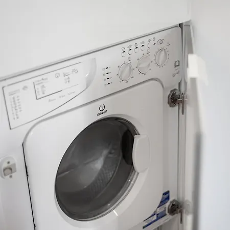 Bright With Balcony & Parking | Bonfim * Oporto
