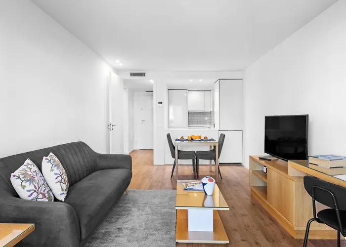 Apartament Bright With Balcony & Parking | Bonfim